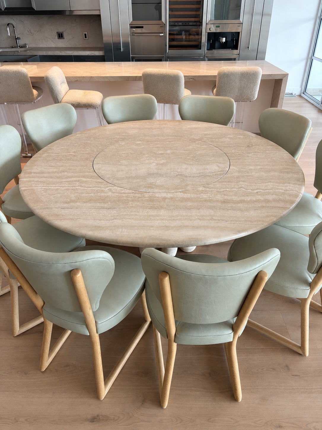 Round stone table